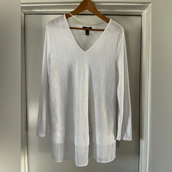 Alfani White Long Sleeve V-Neck Top, large - Picture 1 of 6